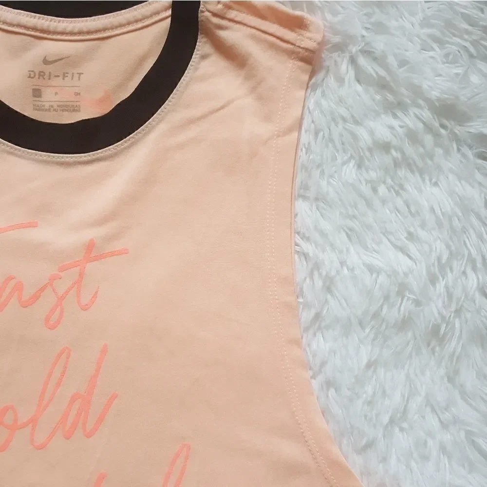 Nike fast bold beautiful athlete sleeveless top‎